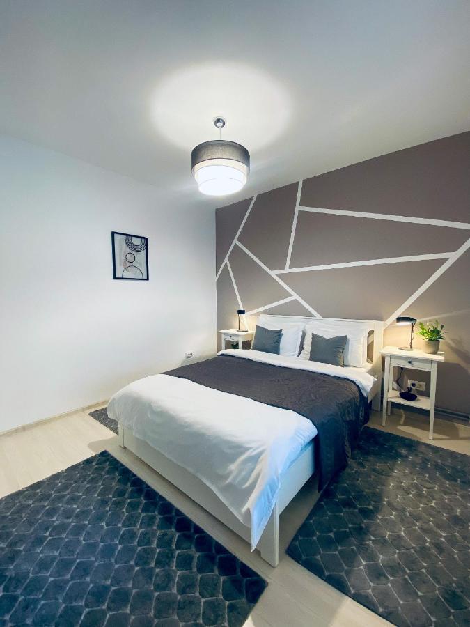 Apartment One Brasov Ngoại thất bức ảnh